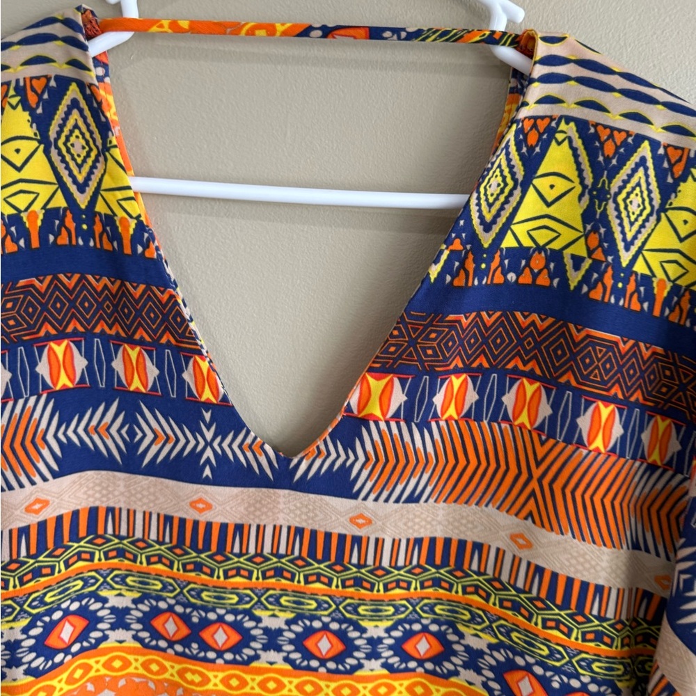 Signature Studio Multicolor Geometric Blouse - Picture 4 of 8